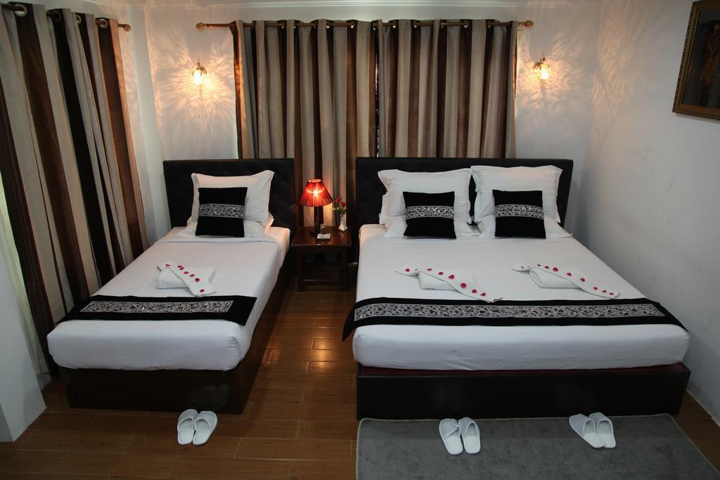 Hotel Lux Ngwesaung Exterior photo